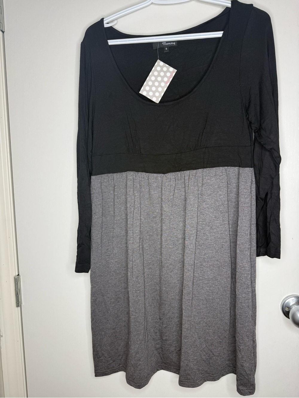NWT Modern Mommy Maternity Black and Gray Empire-Waist Dress Small